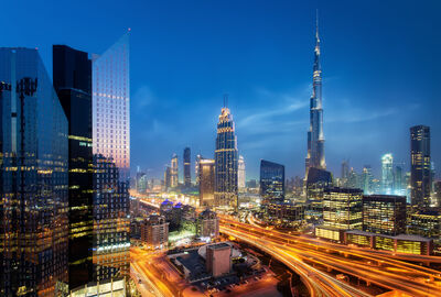 ANTALYA’DAN VİZE DAHİL DUBAİ TURU SunExpress Havayolları ile 3 gece Dubai ve Abu Dhabi İkonları Şehir Turları Dahil,Dubai Outlet Village Turu Dahil,Çocuklar için Ücretsiz Vize..