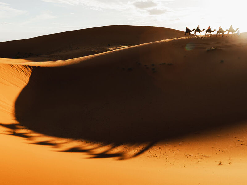 ANTALYA’DAN VİZE DAHİL DUBAİ TURU SunExpress Havayolları ile 3 gece Dubai ve Abu Dhabi İkonları Şehir Turları Dahil,Dubai Outlet Village Turu Dahil,Çocuklar için Ücretsiz Vize..