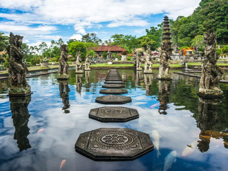 Maldivler & Singapur & Phuket Turu Qatar Havayolları ile 8 Gece 10 Gün NLE-HKT FL001