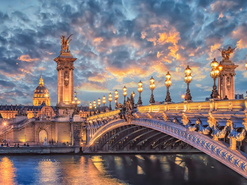 BENELUX & PARİS İKONLARI TURU Türk Hava Yolları ile 4 gece