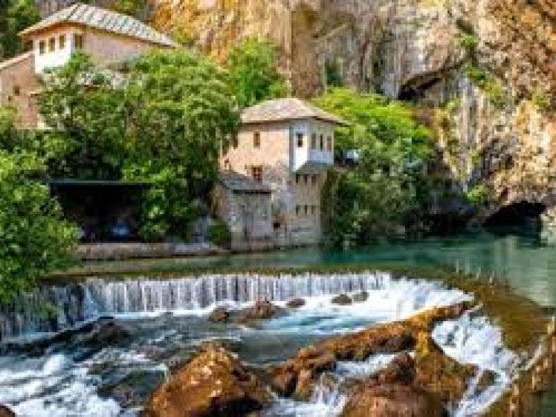 Ankara Çıkışlı Kosovalı Büyük Balkanlar Turu AJet ile Extra Turlar ve Akşam Yemekleri Dahil TIA-TIA