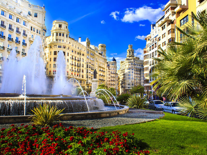 Elegant İspanya & Endülüs Turu Pegasus Havayolları ile 7 Gece (BCN-MAD) FL001
